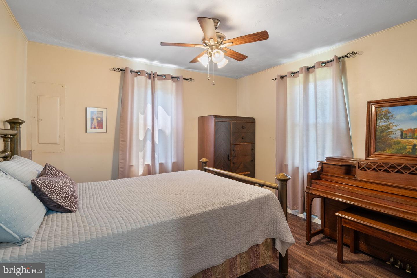 20 AQUIA AVE, STAFFORD, Virginia 22556, 4 Bedrooms Bedrooms, ,2 BathroomsBathrooms,Residential,For sale,20 AQUIA AVE,VAST2039934 MLS # VAST2039934
