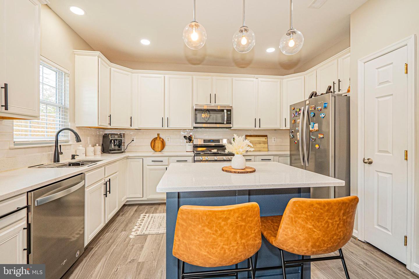 17520 VICTORIA FALLS DR, DUMFRIES, Virginia 22025, 3 Bedrooms Bedrooms, ,2 BathroomsBathrooms,Residential,For sale,17520 VICTORIA FALLS DR,VAPW2097278 MLS # VAPW2097278