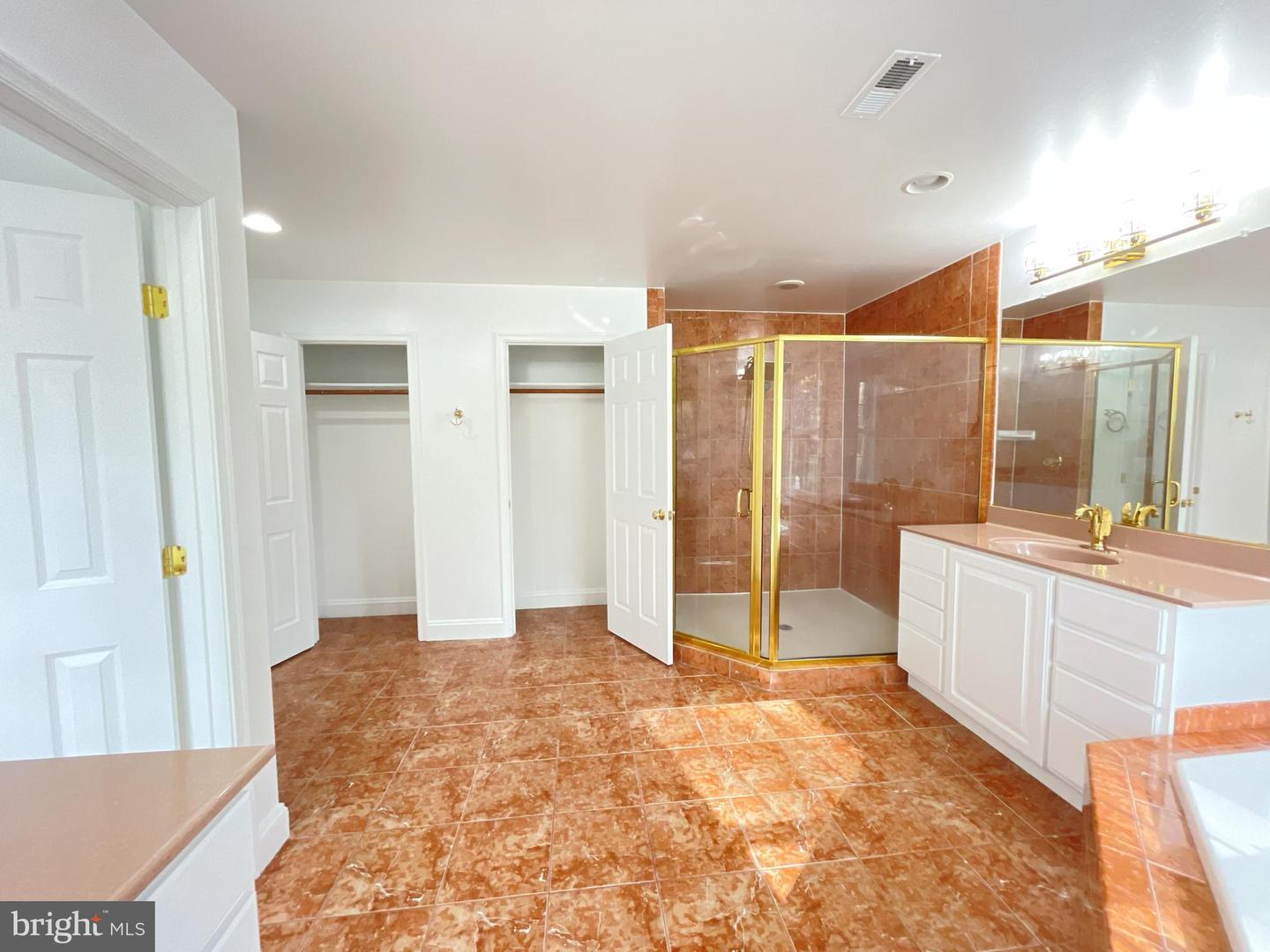 7212 HIGHLAND ST, SPRINGFIELD, Virginia 22150, 5 Bedrooms Bedrooms, ,4 BathroomsBathrooms,Residential,For sale,7212 HIGHLAND ST,VAFX2248084 MLS # VAFX2248084