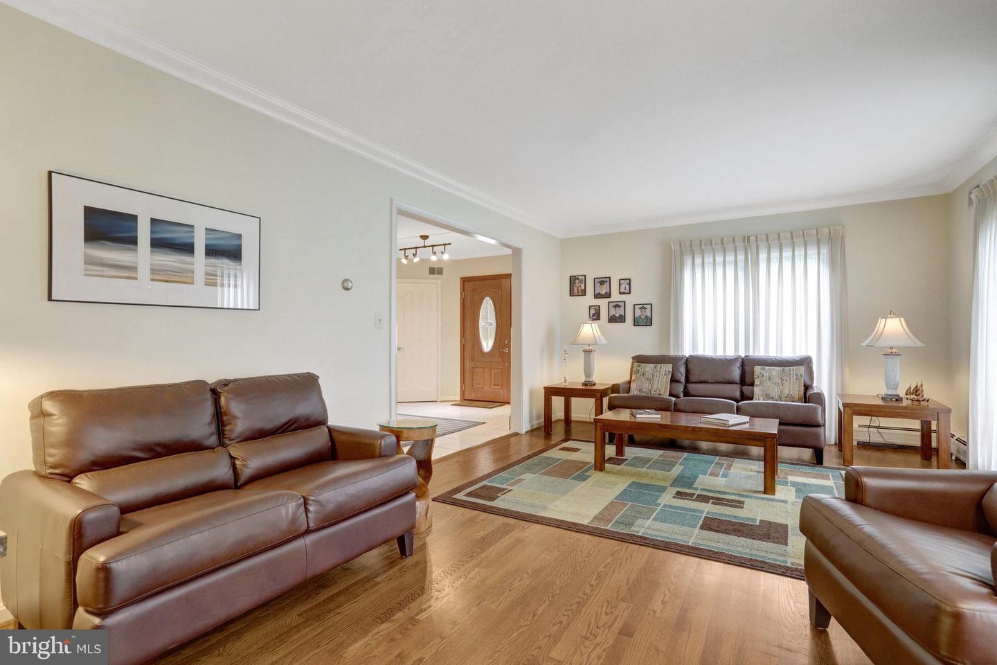 500 S LEXINGTON ST, ARLINGTON, Virginia 22204, 4 Bedrooms Bedrooms, ,3 BathroomsBathrooms,Residential,For sale,500 S LEXINGTON ST,VAAR2059388 MLS # VAAR2059388