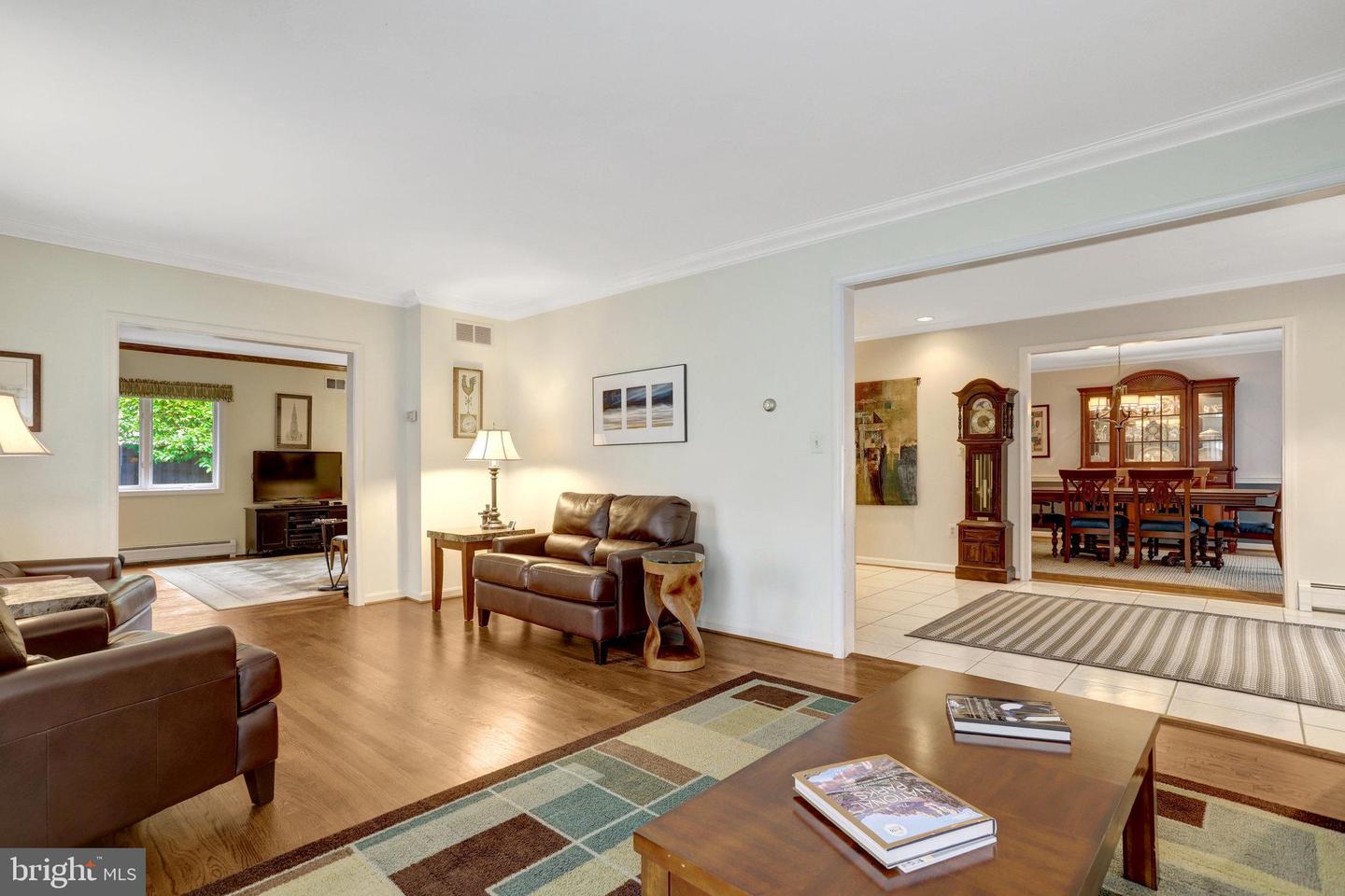 500 S LEXINGTON ST, ARLINGTON, Virginia 22204, 4 Bedrooms Bedrooms, ,3 BathroomsBathrooms,Residential,For sale,500 S LEXINGTON ST,VAAR2059388 MLS # VAAR2059388