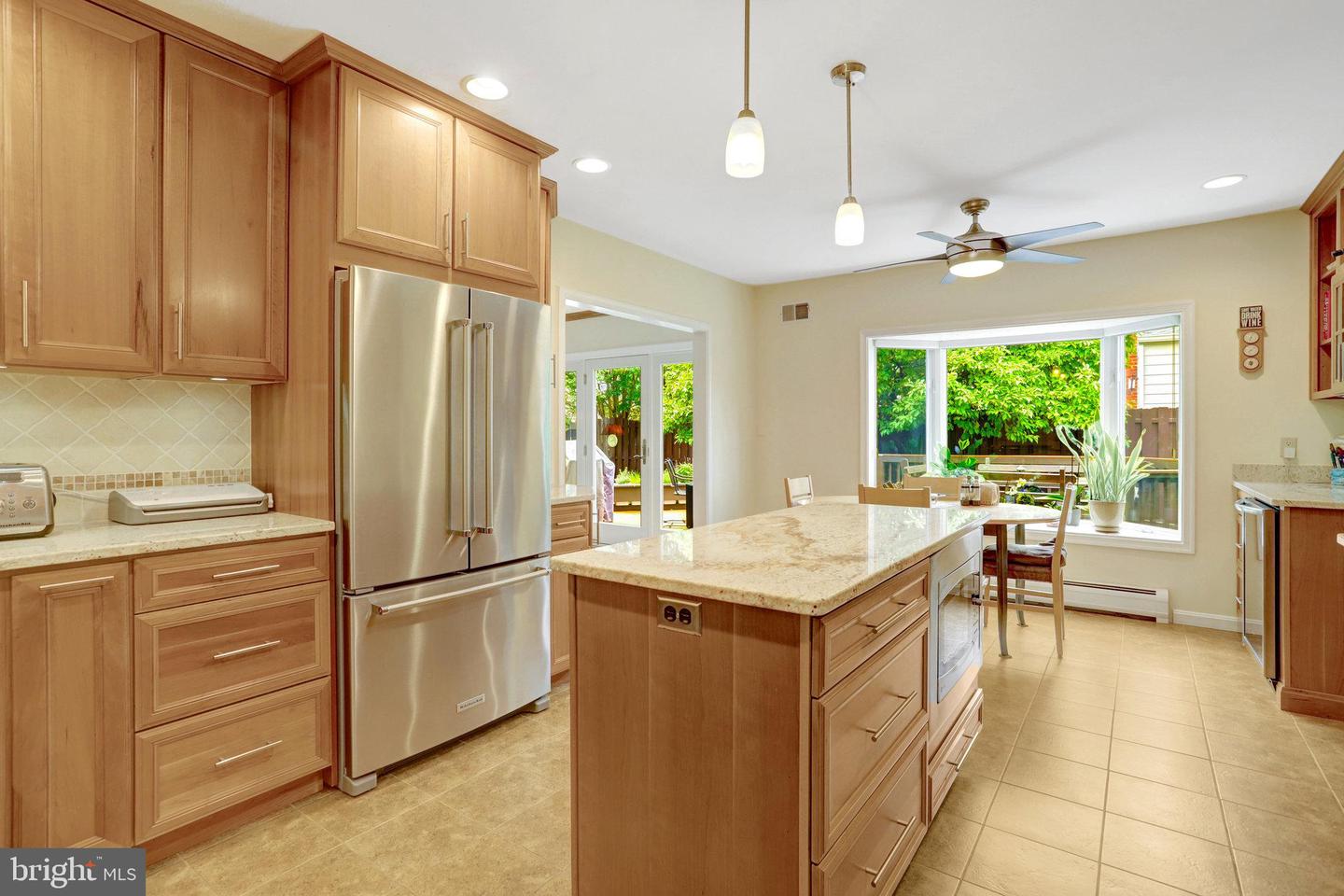 500 S LEXINGTON ST, ARLINGTON, Virginia 22204, 4 Bedrooms Bedrooms, ,3 BathroomsBathrooms,Residential,For sale,500 S LEXINGTON ST,VAAR2059388 MLS # VAAR2059388