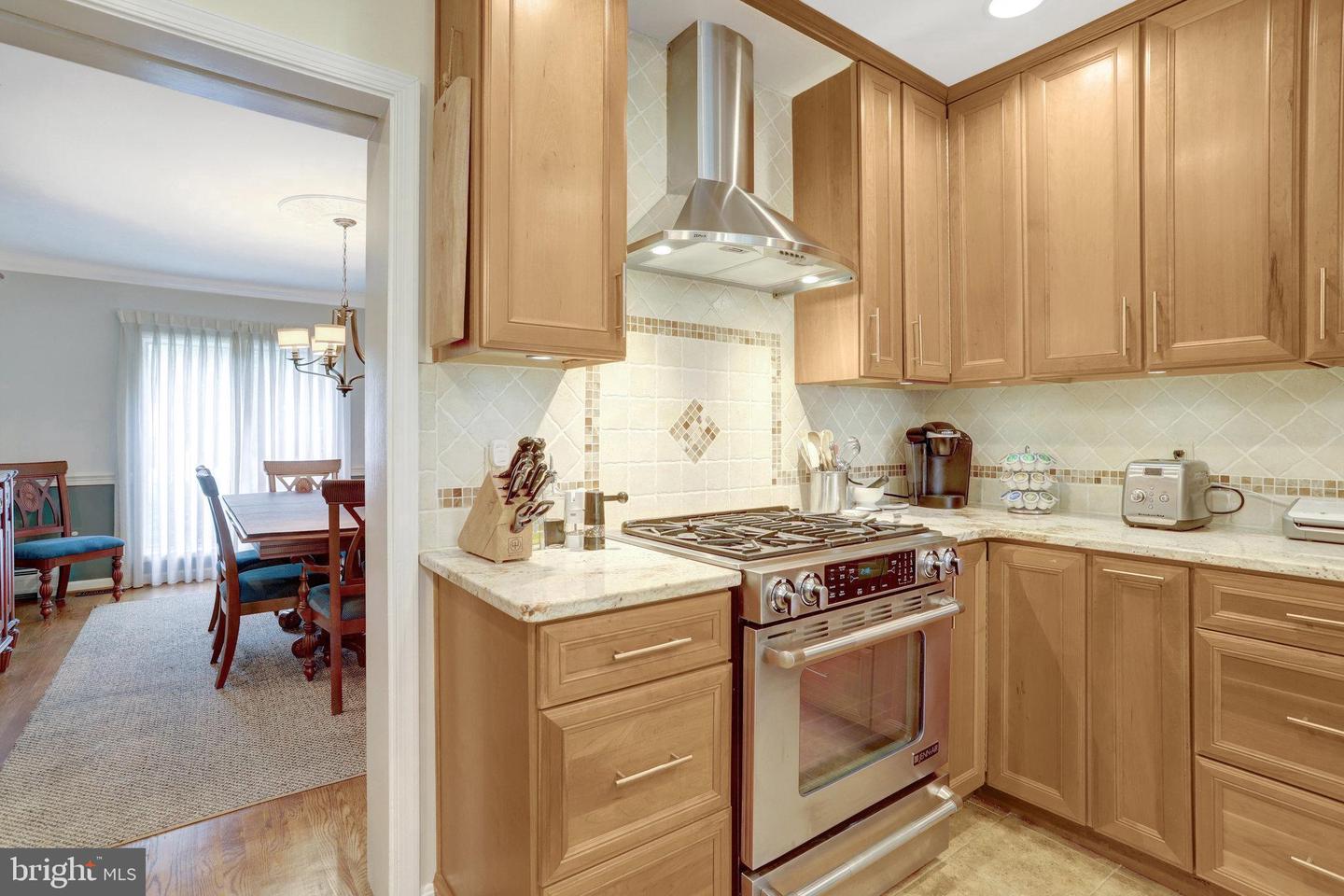 500 S LEXINGTON ST, ARLINGTON, Virginia 22204, 4 Bedrooms Bedrooms, ,3 BathroomsBathrooms,Residential,For sale,500 S LEXINGTON ST,VAAR2059388 MLS # VAAR2059388