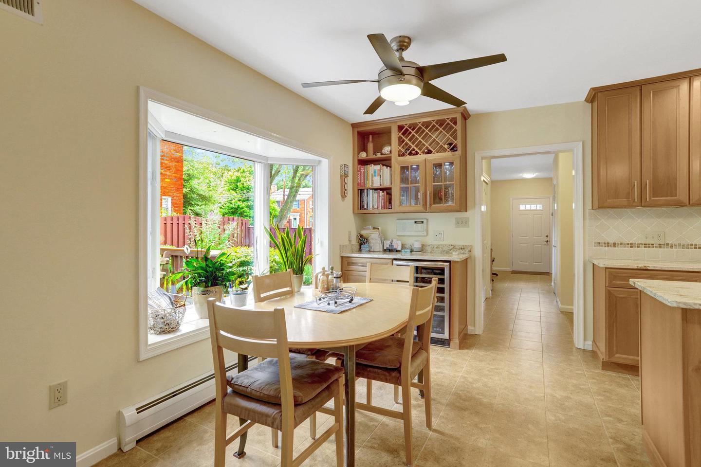 500 S LEXINGTON ST, ARLINGTON, Virginia 22204, 4 Bedrooms Bedrooms, ,3 BathroomsBathrooms,Residential,For sale,500 S LEXINGTON ST,VAAR2059388 MLS # VAAR2059388