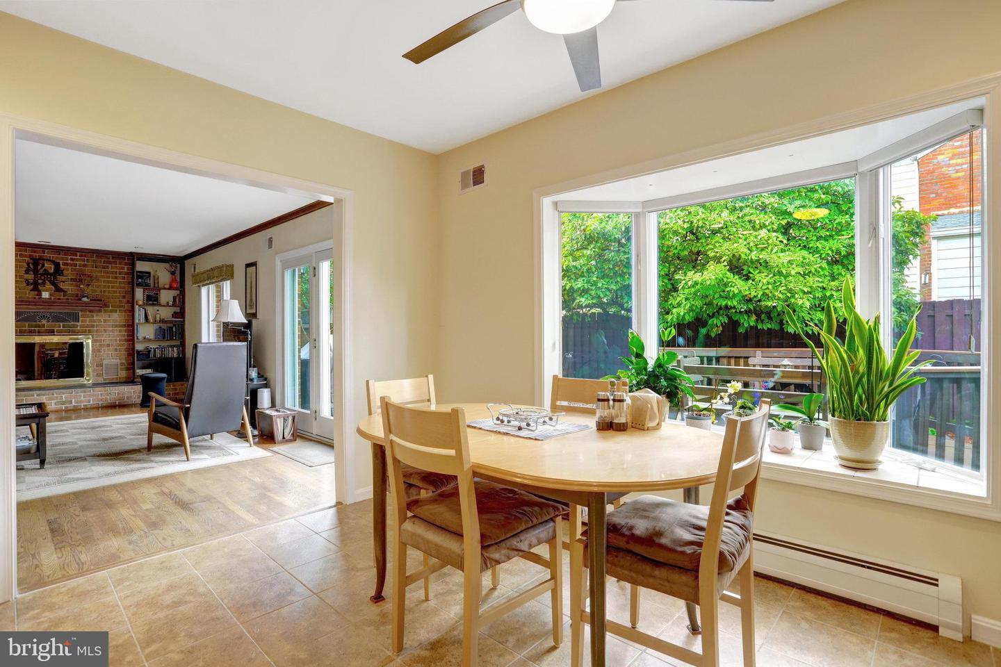 500 S LEXINGTON ST, ARLINGTON, Virginia 22204, 4 Bedrooms Bedrooms, ,3 BathroomsBathrooms,Residential,For sale,500 S LEXINGTON ST,VAAR2059388 MLS # VAAR2059388