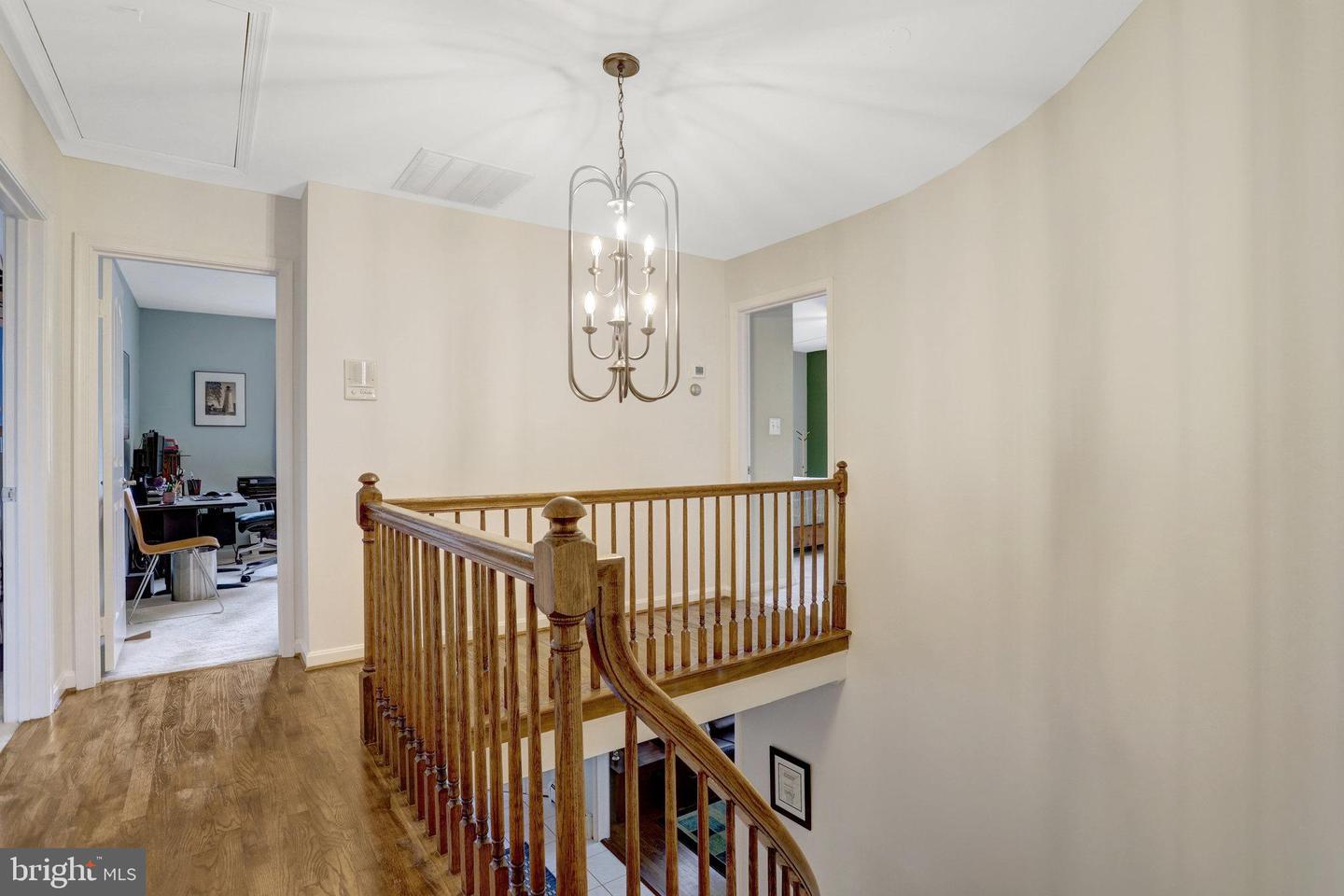 500 S LEXINGTON ST, ARLINGTON, Virginia 22204, 4 Bedrooms Bedrooms, ,3 BathroomsBathrooms,Residential,For sale,500 S LEXINGTON ST,VAAR2059388 MLS # VAAR2059388