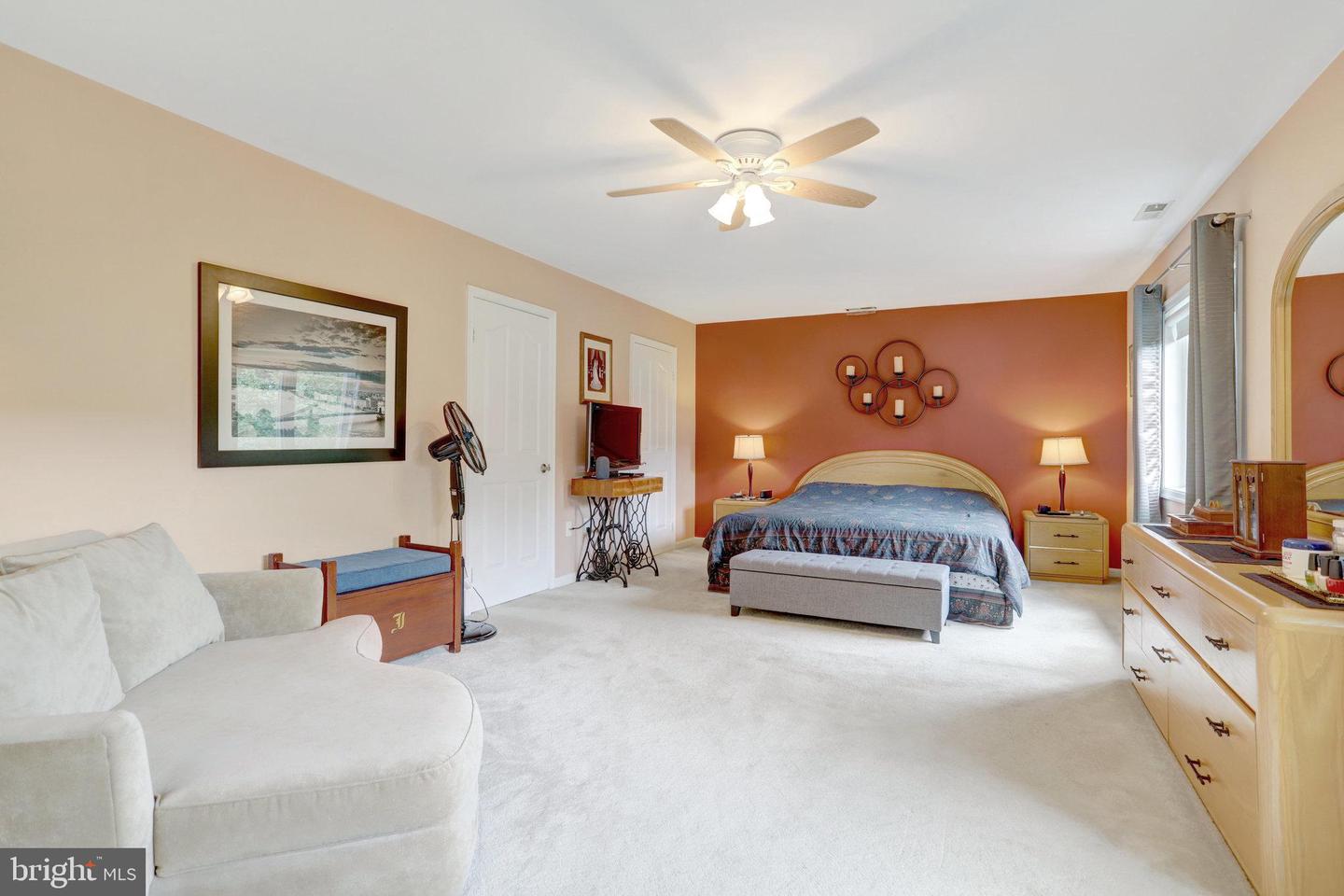 500 S LEXINGTON ST, ARLINGTON, Virginia 22204, 4 Bedrooms Bedrooms, ,3 BathroomsBathrooms,Residential,For sale,500 S LEXINGTON ST,VAAR2059388 MLS # VAAR2059388