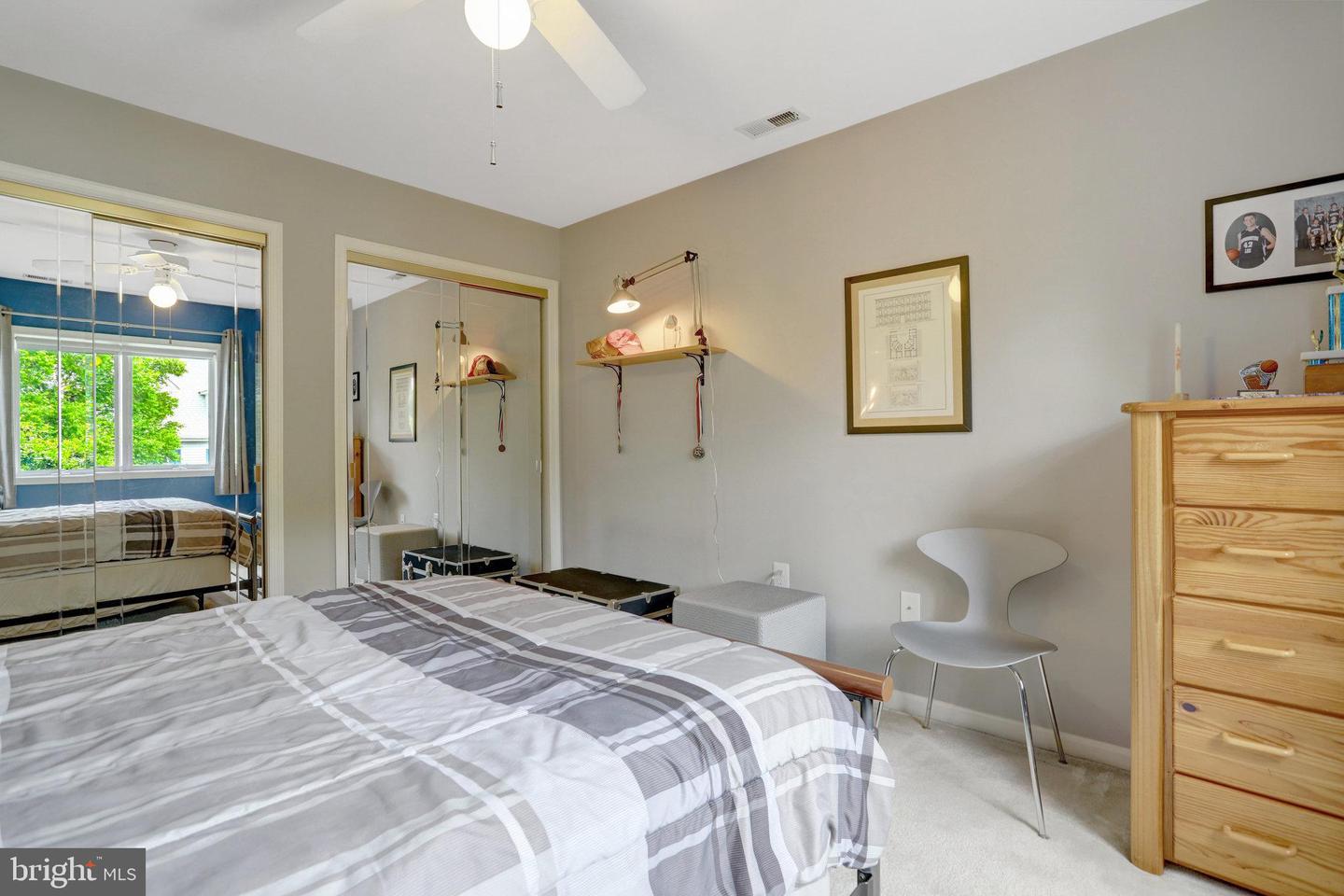 500 S LEXINGTON ST, ARLINGTON, Virginia 22204, 4 Bedrooms Bedrooms, ,3 BathroomsBathrooms,Residential,For sale,500 S LEXINGTON ST,VAAR2059388 MLS # VAAR2059388
