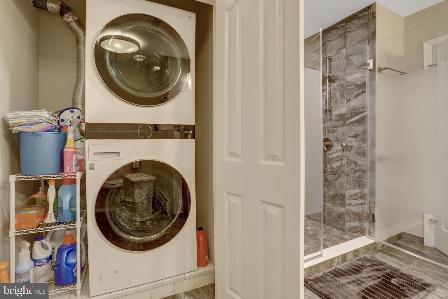500 S LEXINGTON ST, ARLINGTON, Virginia 22204, 4 Bedrooms Bedrooms, ,3 BathroomsBathrooms,Residential,For sale,500 S LEXINGTON ST,VAAR2059388 MLS # VAAR2059388