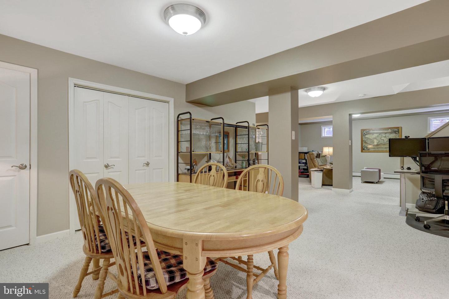 500 S LEXINGTON ST, ARLINGTON, Virginia 22204, 4 Bedrooms Bedrooms, ,3 BathroomsBathrooms,Residential,For sale,500 S LEXINGTON ST,VAAR2059388 MLS # VAAR2059388
