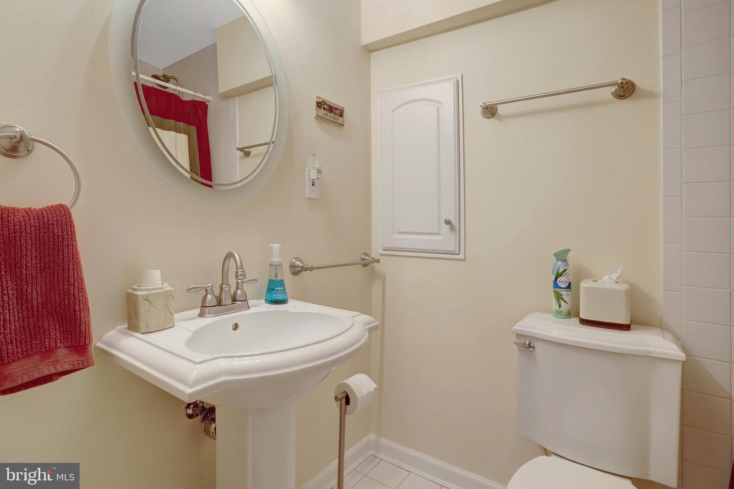 500 S LEXINGTON ST, ARLINGTON, Virginia 22204, 4 Bedrooms Bedrooms, ,3 BathroomsBathrooms,Residential,For sale,500 S LEXINGTON ST,VAAR2059388 MLS # VAAR2059388
