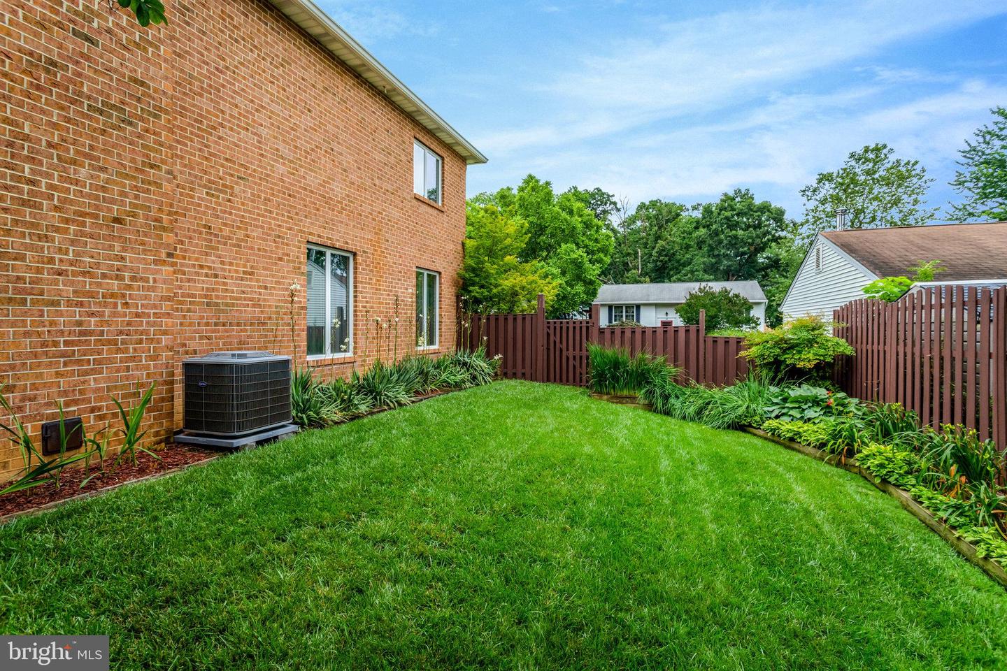 500 S LEXINGTON ST, ARLINGTON, Virginia 22204, 4 Bedrooms Bedrooms, ,3 BathroomsBathrooms,Residential,For sale,500 S LEXINGTON ST,VAAR2059388 MLS # VAAR2059388
