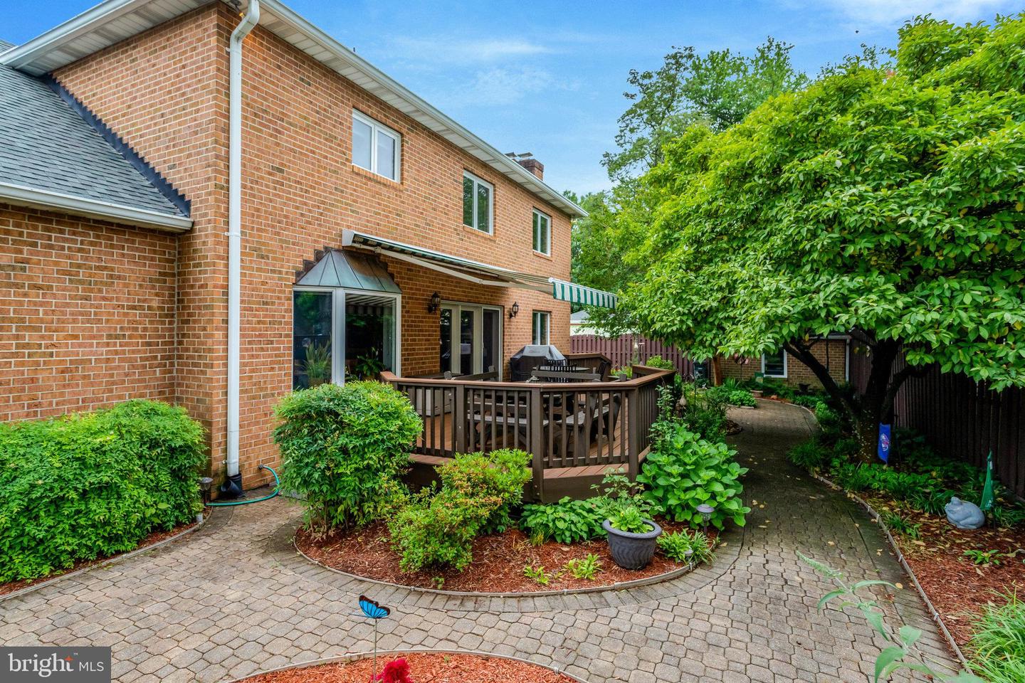 500 S LEXINGTON ST, ARLINGTON, Virginia 22204, 4 Bedrooms Bedrooms, ,3 BathroomsBathrooms,Residential,For sale,500 S LEXINGTON ST,VAAR2059388 MLS # VAAR2059388