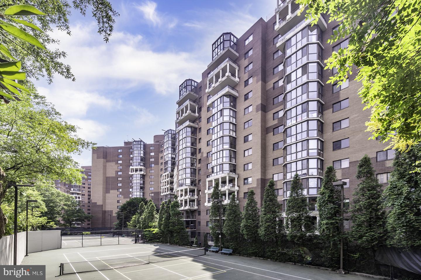 1600 N OAK ST #517, ARLINGTON, Virginia 22209, 2 Bedrooms Bedrooms, ,2 BathroomsBathrooms,Residential,For sale,1600 N OAK ST #517,VAAR2059390 MLS # VAAR2059390