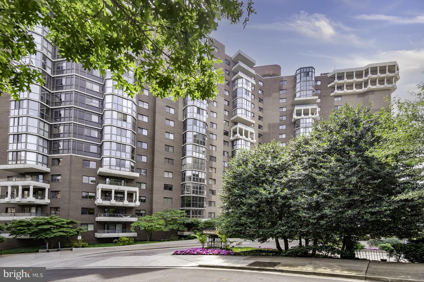 1600 N OAK ST #517, ARLINGTON, Virginia 22209, 2 Bedrooms Bedrooms, ,2 BathroomsBathrooms,Residential,For sale,1600 N OAK ST #517,VAAR2059390 MLS # VAAR2059390