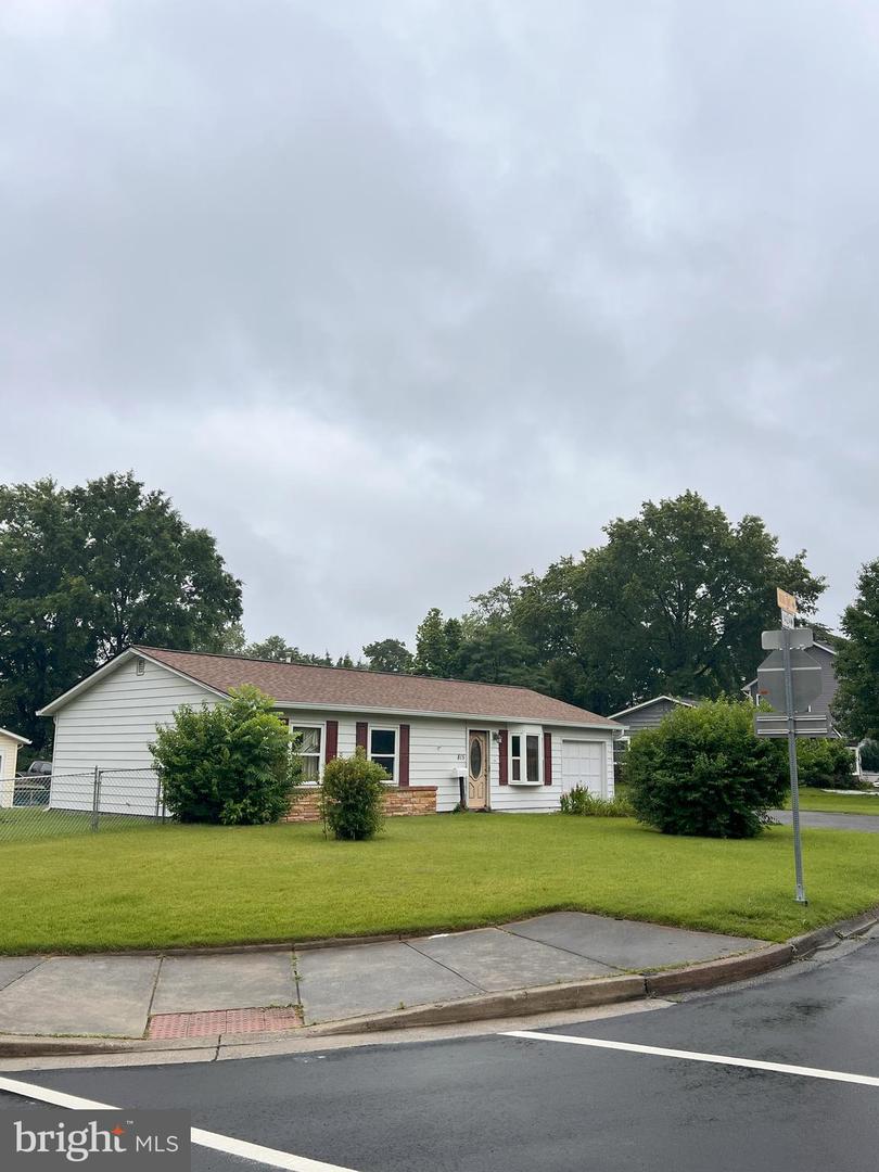 815 S CYPRESS CT, STERLING, Virginia 20164, 3 Bedrooms Bedrooms, ,1 BathroomBathrooms,Residential,For sale,815 S CYPRESS CT,VALO2099880 MLS # VALO2099880