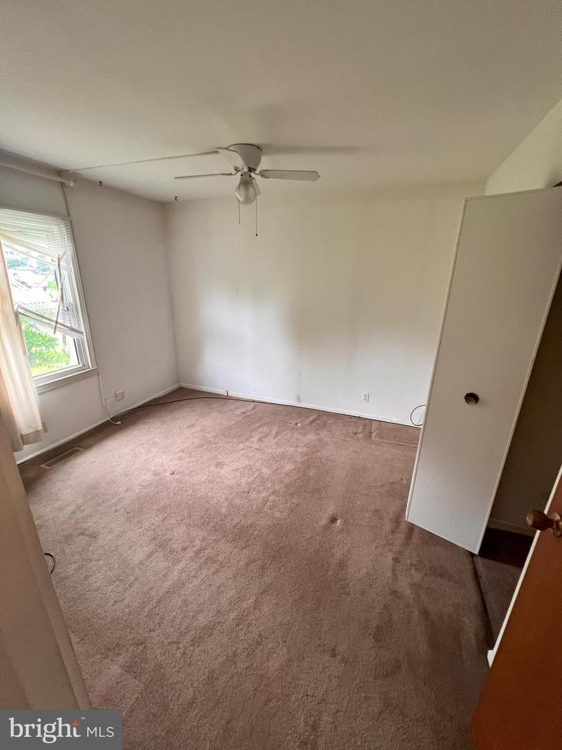 815 S CYPRESS CT, STERLING, Virginia 20164, 3 Bedrooms Bedrooms, ,1 BathroomBathrooms,Residential,For sale,815 S CYPRESS CT,VALO2099880 MLS # VALO2099880