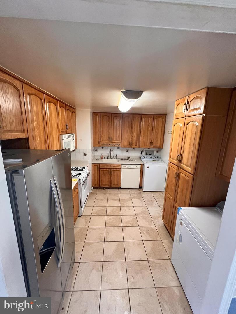 815 S CYPRESS CT, STERLING, Virginia 20164, 3 Bedrooms Bedrooms, ,1 BathroomBathrooms,Residential,For sale,815 S CYPRESS CT,VALO2099880 MLS # VALO2099880