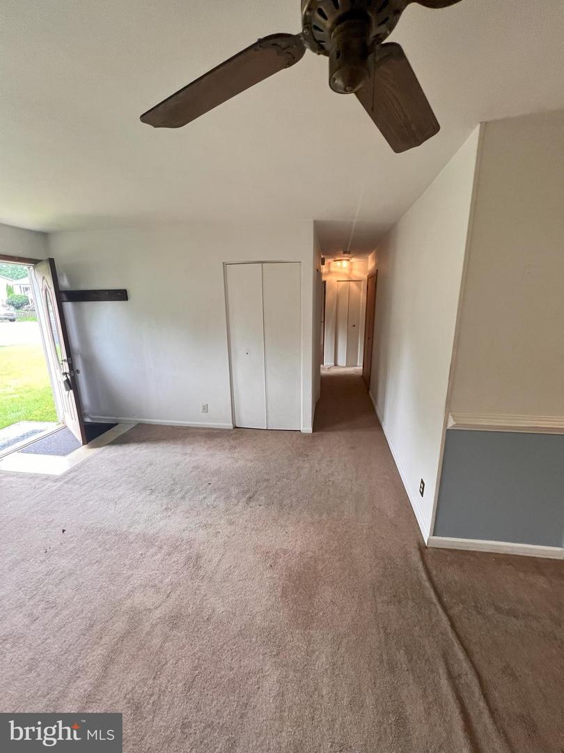 815 S CYPRESS CT, STERLING, Virginia 20164, 3 Bedrooms Bedrooms, ,1 BathroomBathrooms,Residential,For sale,815 S CYPRESS CT,VALO2099880 MLS # VALO2099880