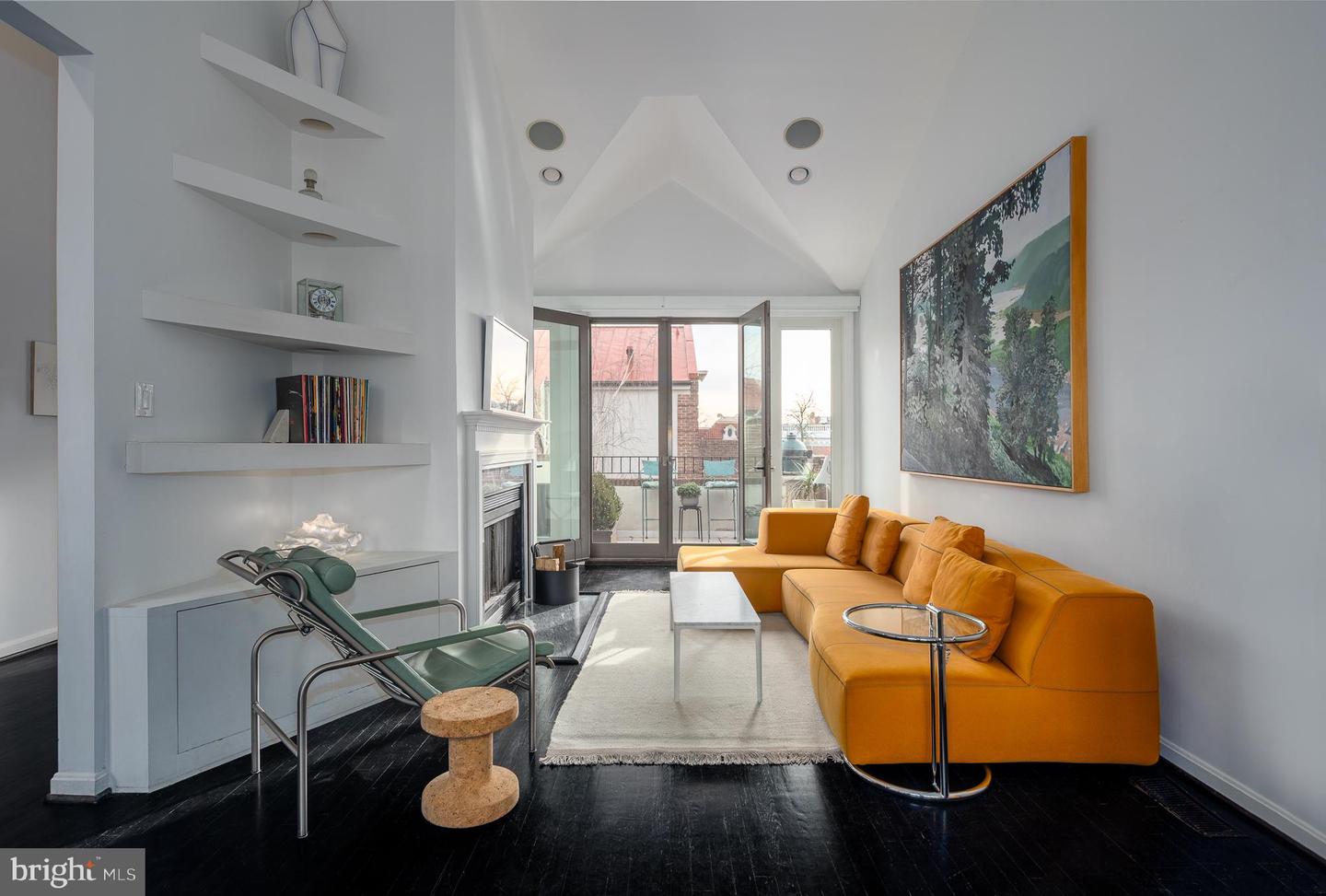 1823 BELMONT RD NW #D, WASHINGTON, District Of Columbia 20009, 3 Bedrooms Bedrooms, ,2 BathroomsBathrooms,Residential,For sale,1823 BELMONT RD NW #D,DCDC2206412 MLS # DCDC2206412