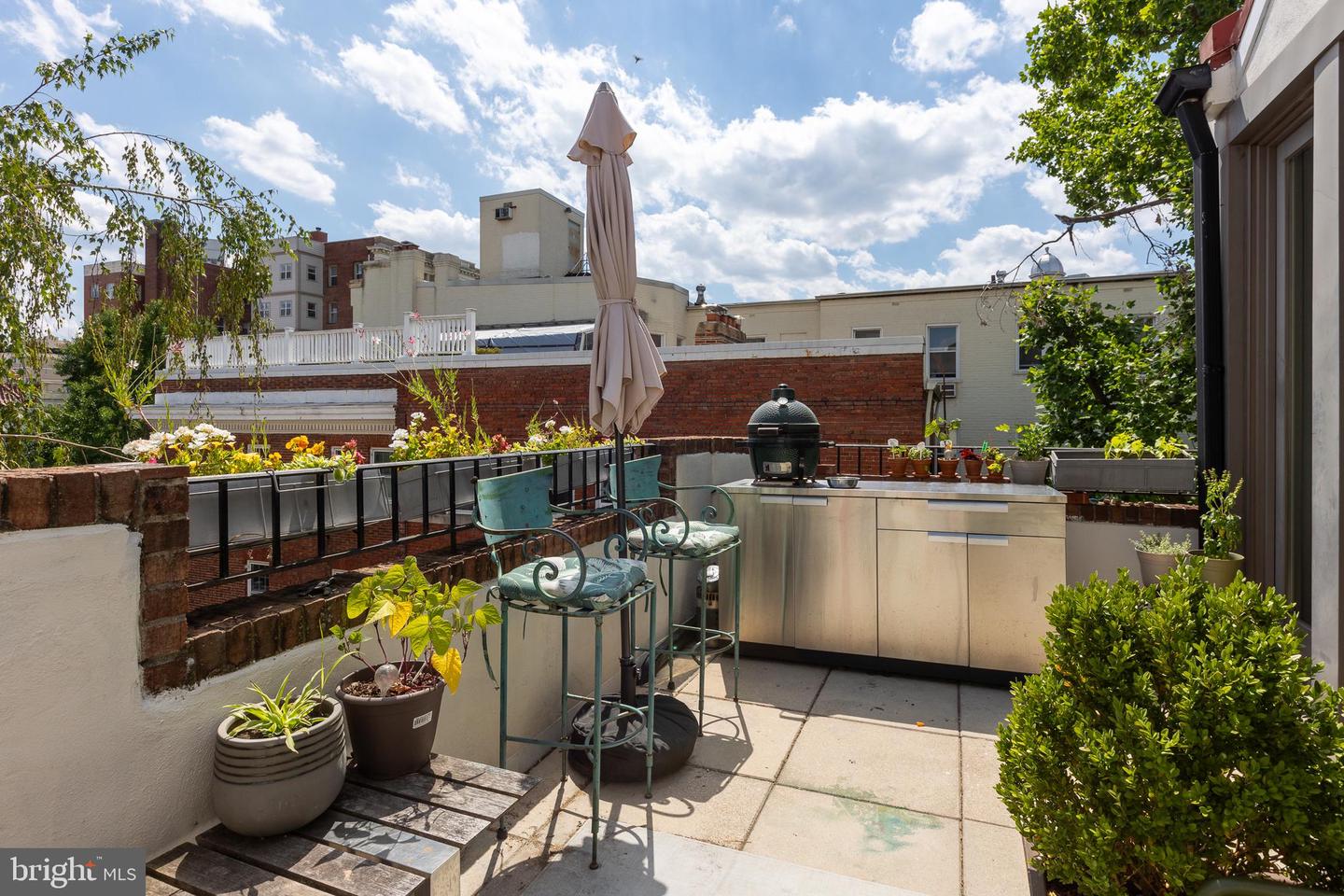 1823 BELMONT RD NW #D, WASHINGTON, District Of Columbia 20009, 3 Bedrooms Bedrooms, ,2 BathroomsBathrooms,Residential,For sale,1823 BELMONT RD NW #D,DCDC2206412 MLS # DCDC2206412