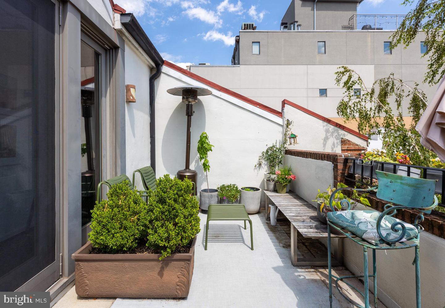 1823 BELMONT RD NW #D, WASHINGTON, District Of Columbia 20009, 3 Bedrooms Bedrooms, ,2 BathroomsBathrooms,Residential,For sale,1823 BELMONT RD NW #D,DCDC2206412 MLS # DCDC2206412