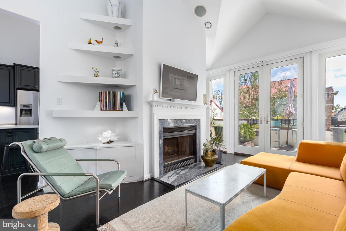 1823 BELMONT RD NW #D, WASHINGTON, District Of Columbia 20009, 3 Bedrooms Bedrooms, ,2 BathroomsBathrooms,Residential,For sale,1823 BELMONT RD NW #D,DCDC2206412 MLS # DCDC2206412