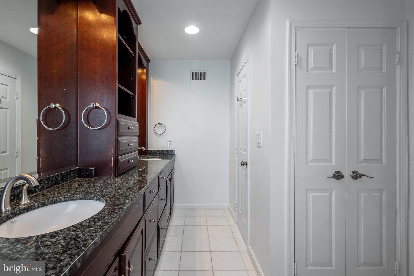 1823 BELMONT RD NW #D, WASHINGTON, District Of Columbia 20009, 3 Bedrooms Bedrooms, ,2 BathroomsBathrooms,Residential,For sale,1823 BELMONT RD NW #D,DCDC2206412 MLS # DCDC2206412