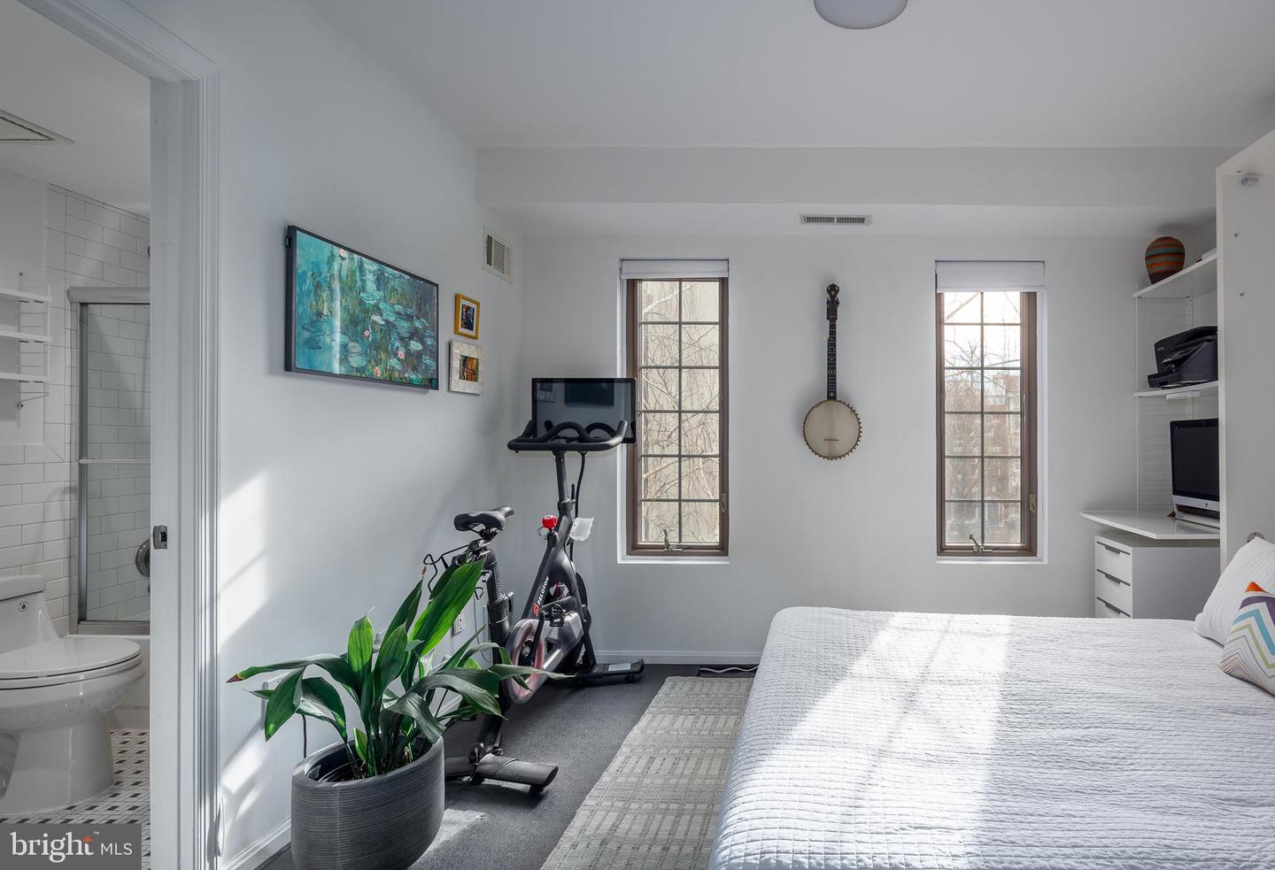 1823 BELMONT RD NW #D, WASHINGTON, District Of Columbia 20009, 3 Bedrooms Bedrooms, ,2 BathroomsBathrooms,Residential,For sale,1823 BELMONT RD NW #D,DCDC2206412 MLS # DCDC2206412