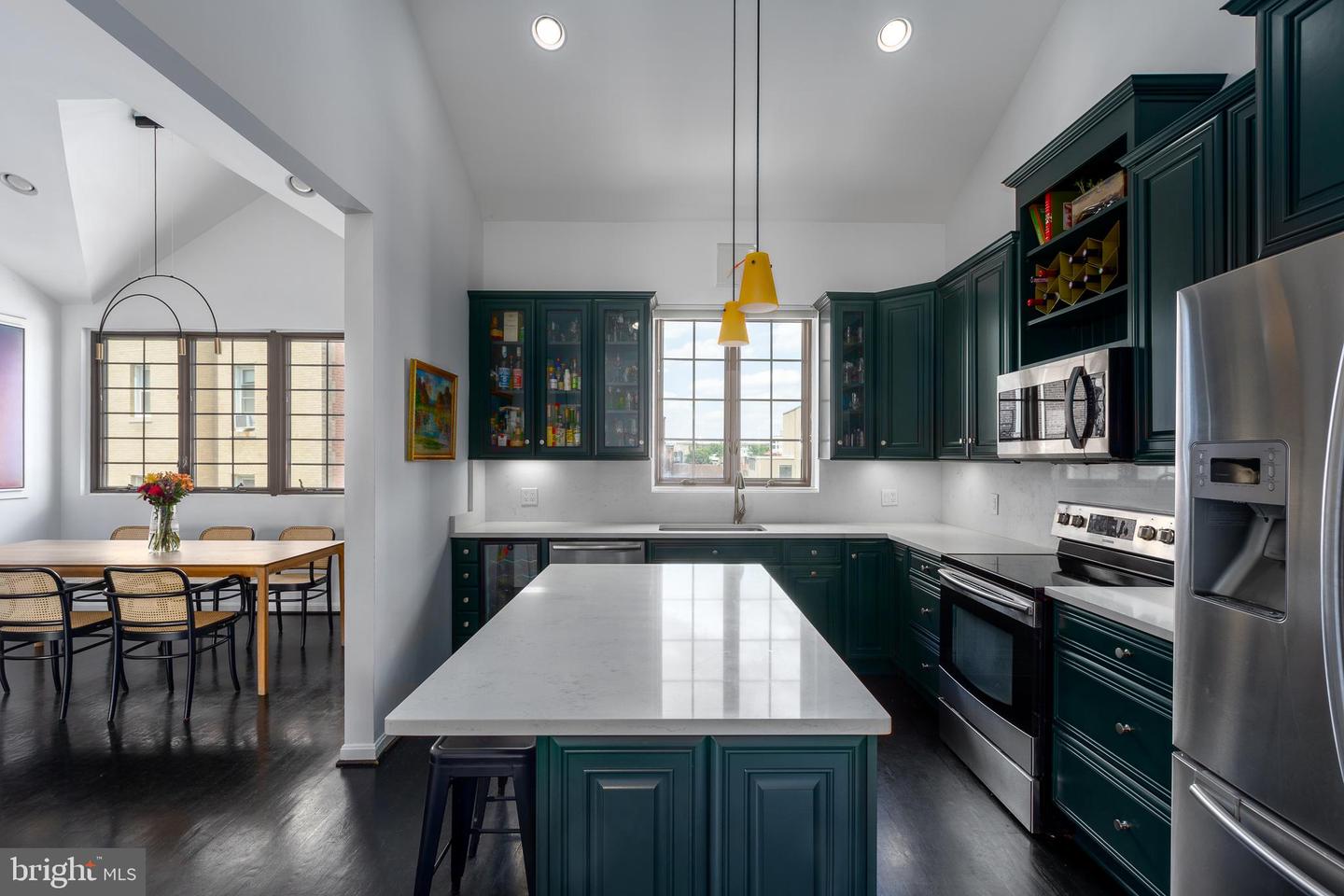 1823 BELMONT RD NW #D, WASHINGTON, District Of Columbia 20009, 3 Bedrooms Bedrooms, ,2 BathroomsBathrooms,Residential,For sale,1823 BELMONT RD NW #D,DCDC2206412 MLS # DCDC2206412
