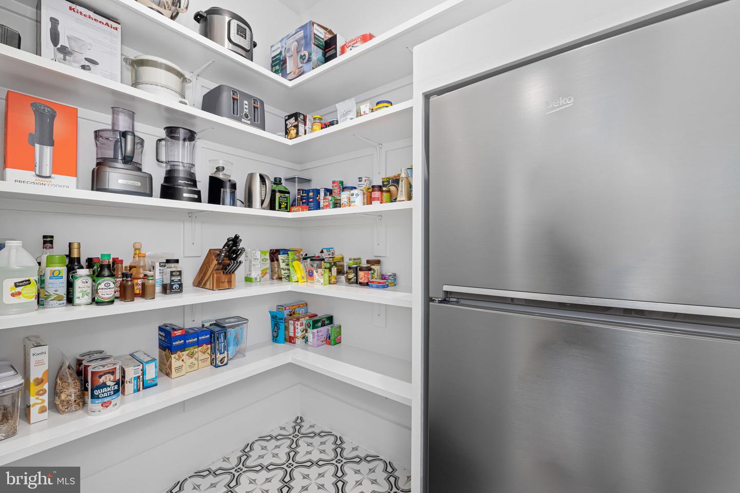 3433 N EDISON ST, ARLINGTON, Virginia 22207, 6 Bedrooms Bedrooms, ,6 BathroomsBathrooms,Residential,For sale,3433 N EDISON ST,VAAR2059418 MLS # VAAR2059418