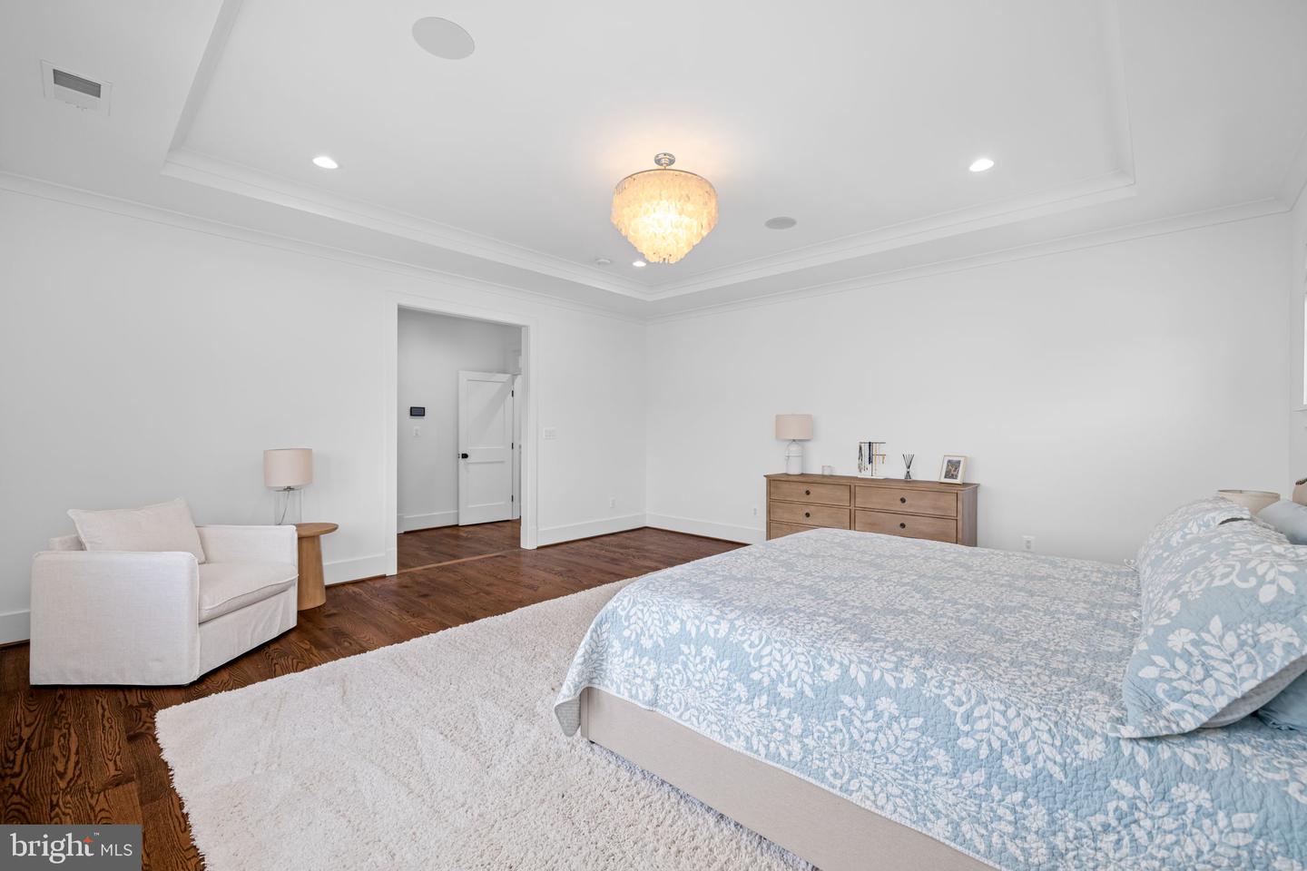 3433 N EDISON ST, ARLINGTON, Virginia 22207, 6 Bedrooms Bedrooms, ,6 BathroomsBathrooms,Residential,For sale,3433 N EDISON ST,VAAR2059418 MLS # VAAR2059418