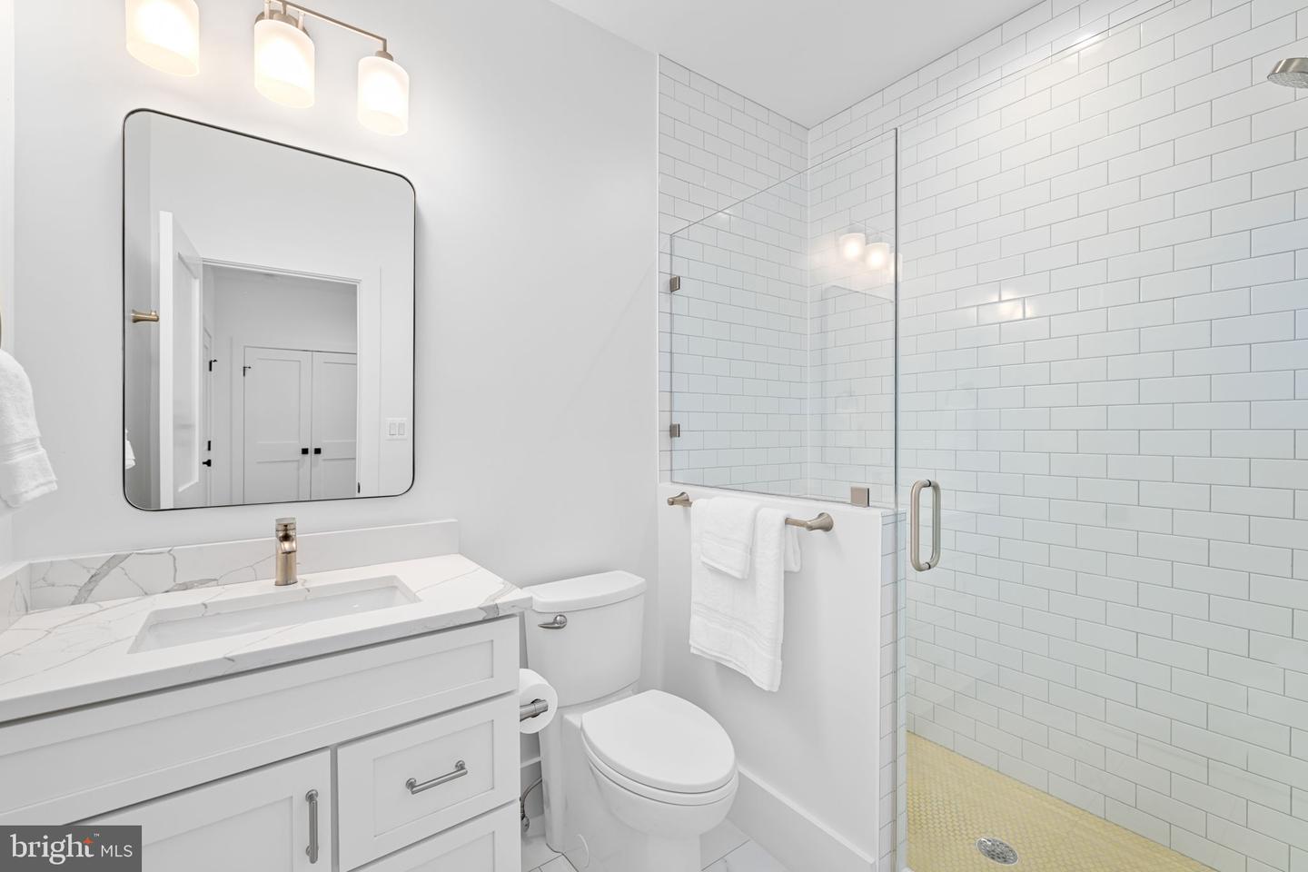 3433 N EDISON ST, ARLINGTON, Virginia 22207, 6 Bedrooms Bedrooms, ,6 BathroomsBathrooms,Residential,For sale,3433 N EDISON ST,VAAR2059418 MLS # VAAR2059418