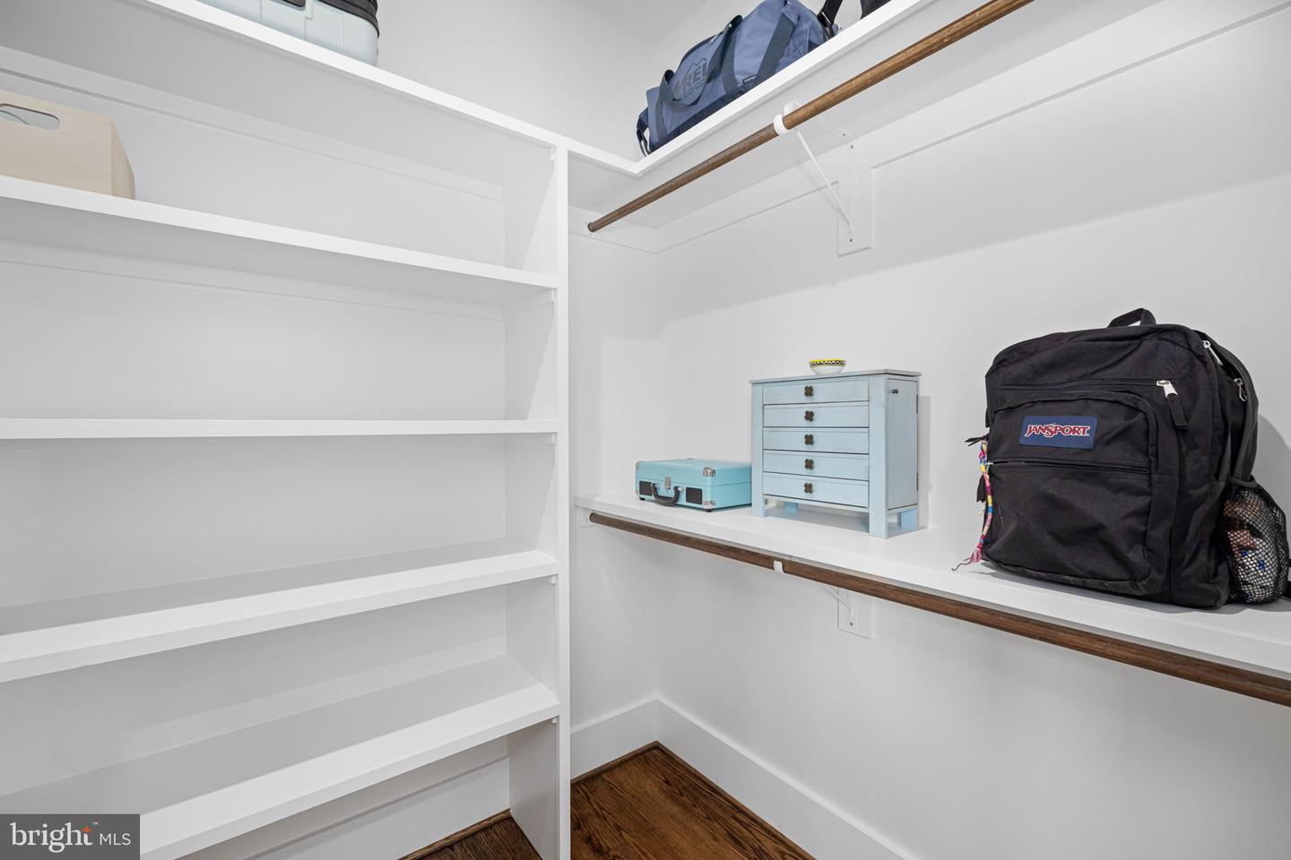 3433 N EDISON ST, ARLINGTON, Virginia 22207, 6 Bedrooms Bedrooms, ,6 BathroomsBathrooms,Residential,For sale,3433 N EDISON ST,VAAR2059418 MLS # VAAR2059418