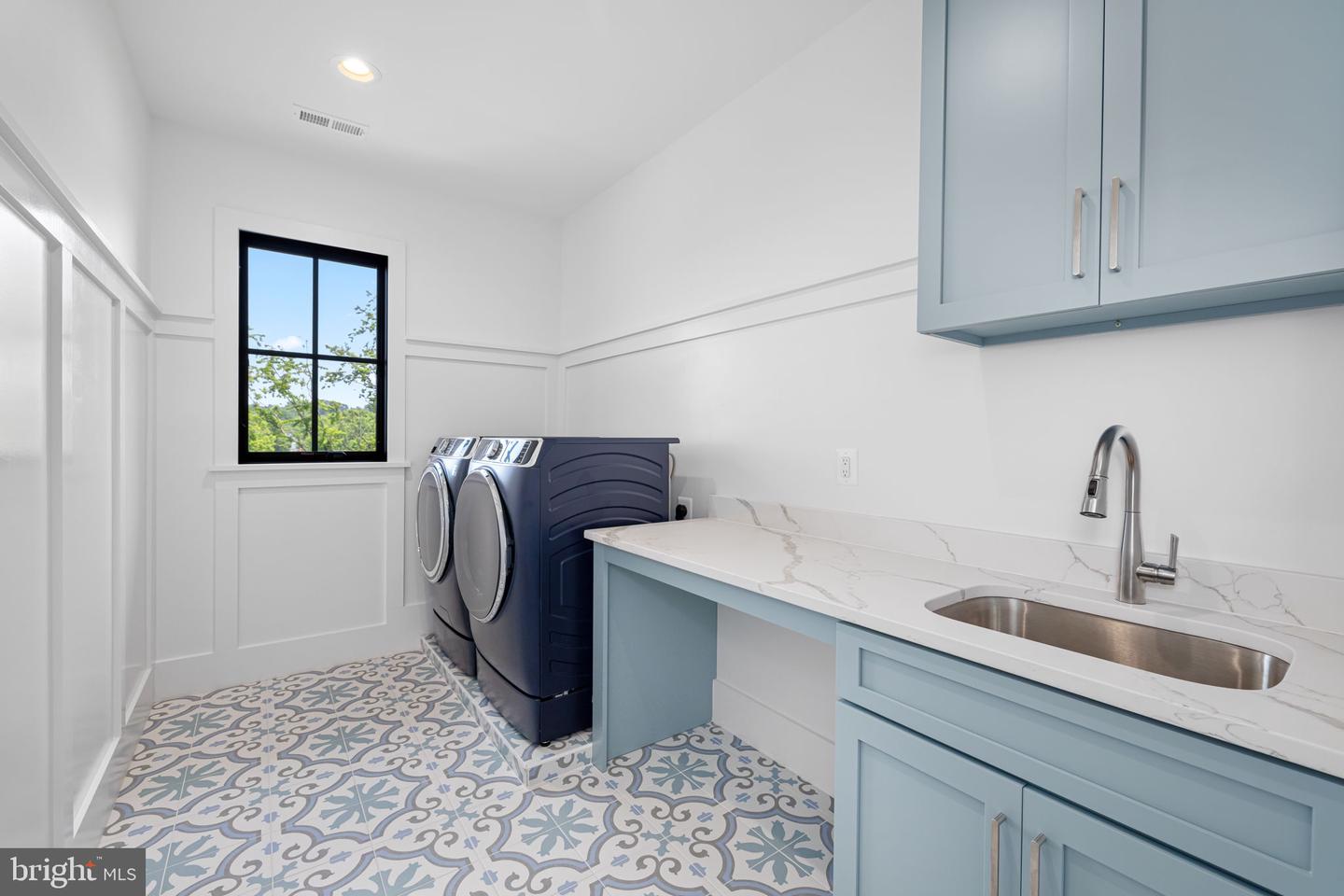 3433 N EDISON ST, ARLINGTON, Virginia 22207, 6 Bedrooms Bedrooms, ,6 BathroomsBathrooms,Residential,For sale,3433 N EDISON ST,VAAR2059418 MLS # VAAR2059418