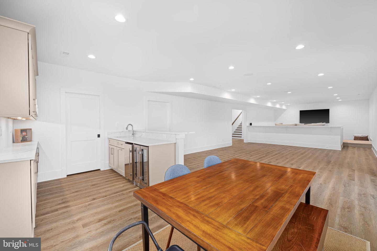 3433 N EDISON ST, ARLINGTON, Virginia 22207, 6 Bedrooms Bedrooms, ,6 BathroomsBathrooms,Residential,For sale,3433 N EDISON ST,VAAR2059418 MLS # VAAR2059418