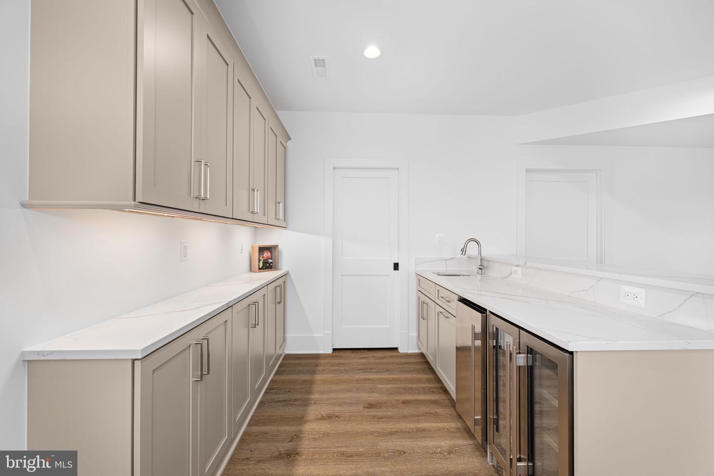 3433 N EDISON ST, ARLINGTON, Virginia 22207, 6 Bedrooms Bedrooms, ,6 BathroomsBathrooms,Residential,For sale,3433 N EDISON ST,VAAR2059418 MLS # VAAR2059418