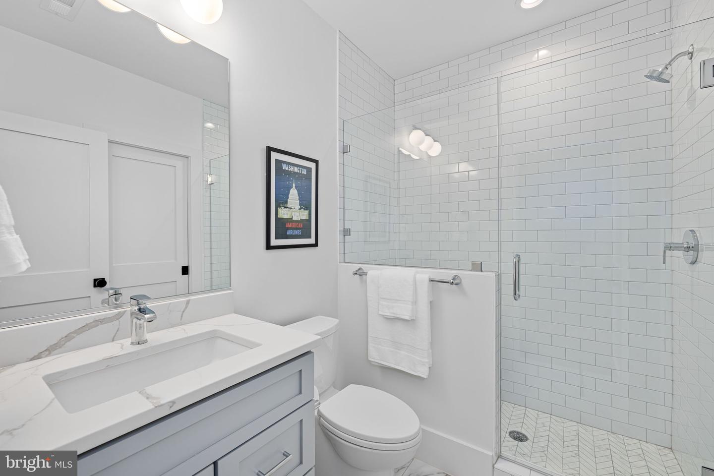 3433 N EDISON ST, ARLINGTON, Virginia 22207, 6 Bedrooms Bedrooms, ,6 BathroomsBathrooms,Residential,For sale,3433 N EDISON ST,VAAR2059418 MLS # VAAR2059418