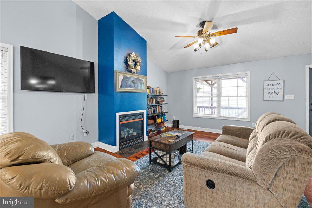 214 SALT LICK RD, FRONT ROYAL, Virginia 22630, 4 Bedrooms Bedrooms, ,3 BathroomsBathrooms,Residential,For sale,214 SALT LICK RD,VAWR2011512 MLS # VAWR2011512