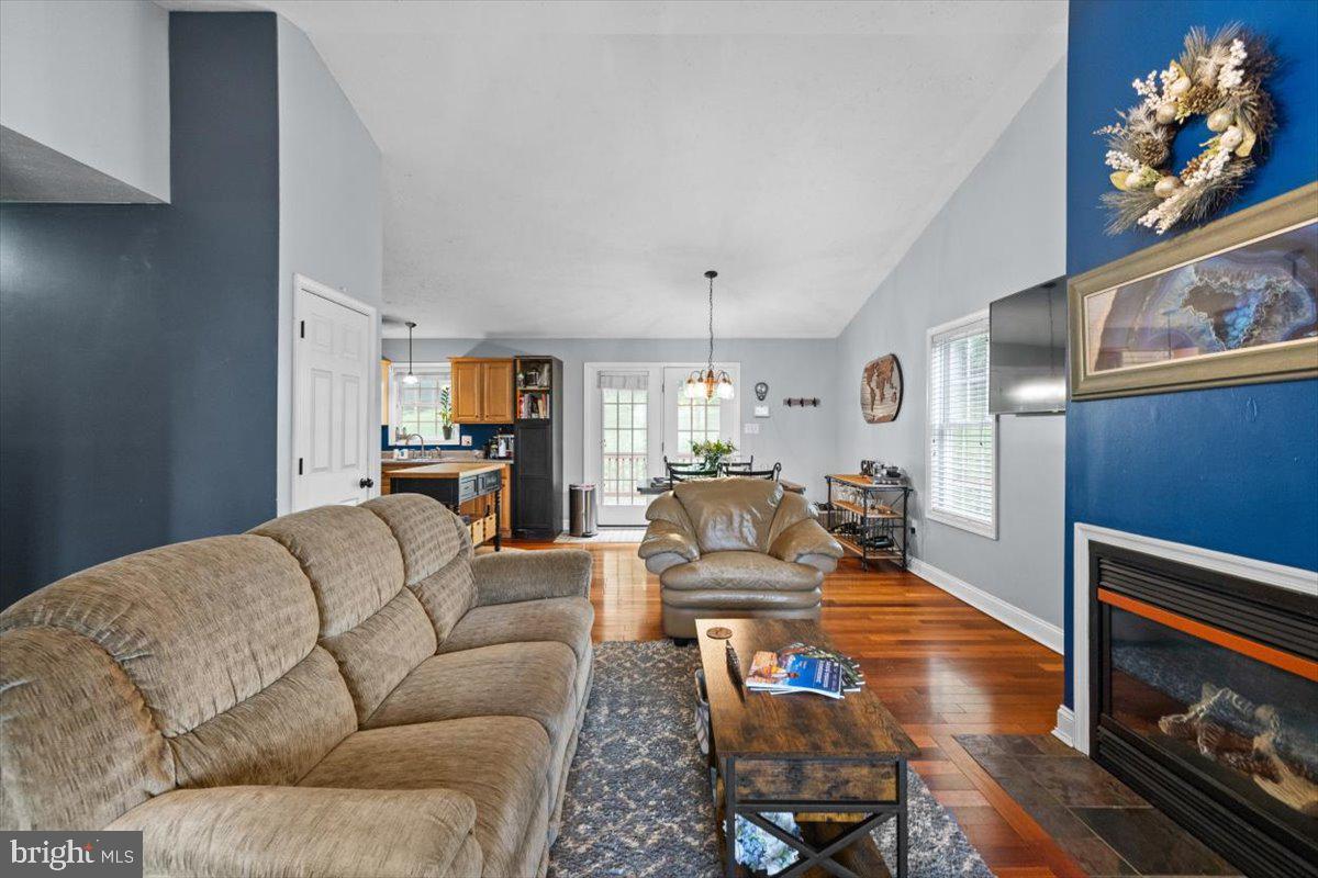 214 SALT LICK RD, FRONT ROYAL, Virginia 22630, 4 Bedrooms Bedrooms, ,3 BathroomsBathrooms,Residential,For sale,214 SALT LICK RD,VAWR2011512 MLS # VAWR2011512