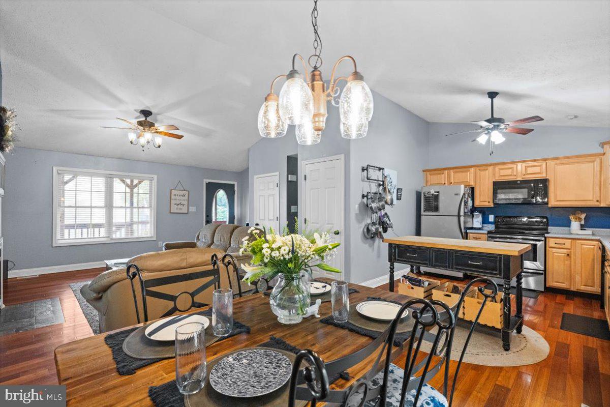214 SALT LICK RD, FRONT ROYAL, Virginia 22630, 4 Bedrooms Bedrooms, ,3 BathroomsBathrooms,Residential,For sale,214 SALT LICK RD,VAWR2011512 MLS # VAWR2011512