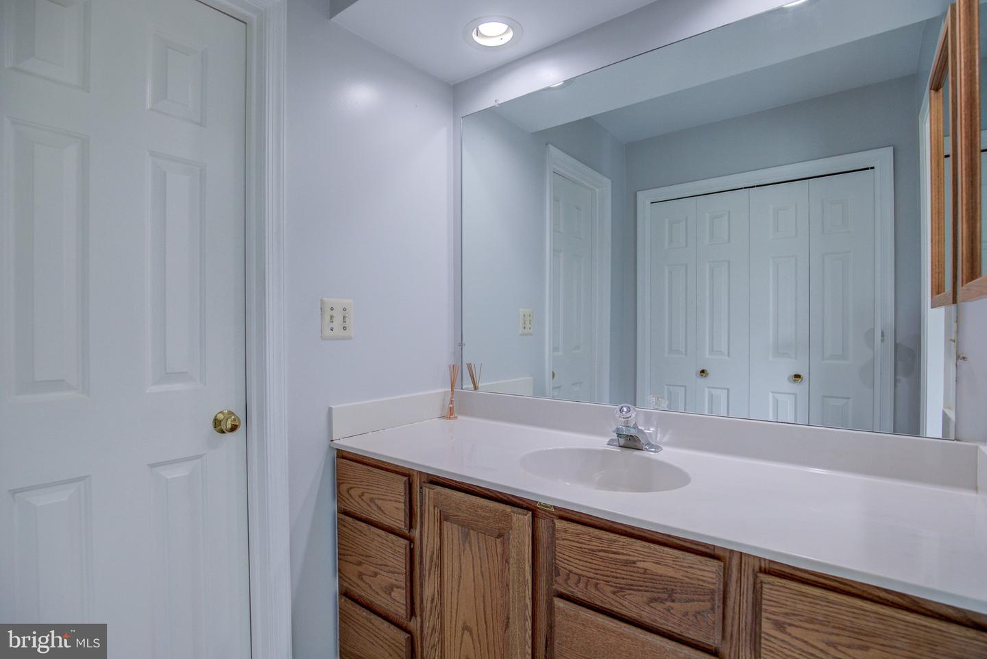 9708 S PARK CIR, FAIRFAX STATION, Virginia 22039, 4 Bedrooms Bedrooms, ,2 BathroomsBathrooms,Residential,For sale,9708 S PARK CIR,VAFX2248656 MLS # VAFX2248656