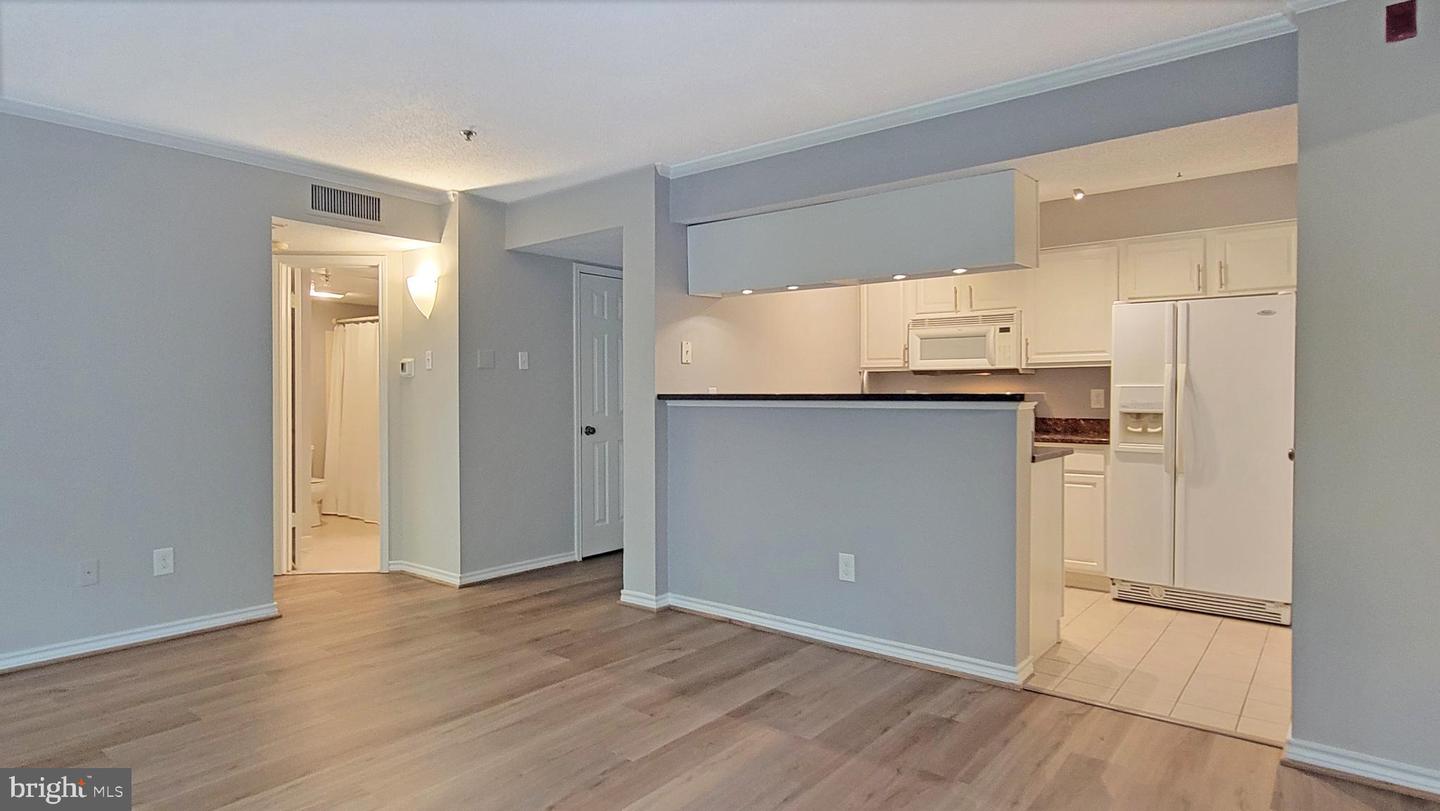 1504 LINCOLN WAY #118, MCLEAN, Virginia 22102, 2 Bedrooms Bedrooms, ,2 BathroomsBathrooms,Residential,For sale,1504 LINCOLN WAY #118,VAFX2248676 MLS # VAFX2248676