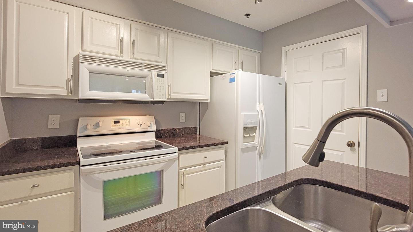 1504 LINCOLN WAY #118, MCLEAN, Virginia 22102, 2 Bedrooms Bedrooms, ,2 BathroomsBathrooms,Residential,For sale,1504 LINCOLN WAY #118,VAFX2248676 MLS # VAFX2248676