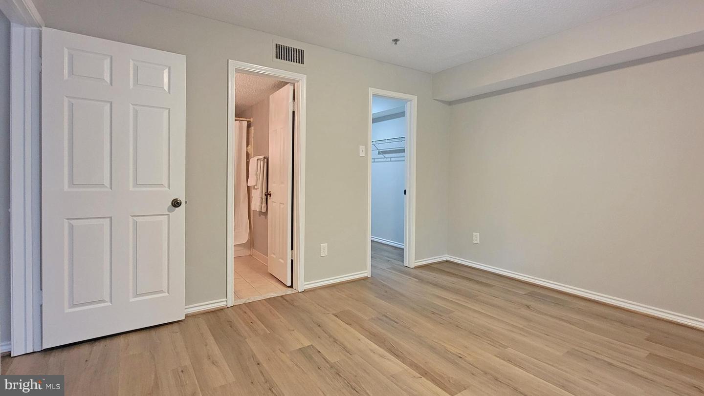 1504 LINCOLN WAY #118, MCLEAN, Virginia 22102, 2 Bedrooms Bedrooms, ,2 BathroomsBathrooms,Residential,For sale,1504 LINCOLN WAY #118,VAFX2248676 MLS # VAFX2248676