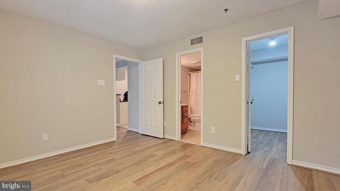 1504 LINCOLN WAY #118, MCLEAN, Virginia 22102, 2 Bedrooms Bedrooms, ,2 BathroomsBathrooms,Residential,For sale,1504 LINCOLN WAY #118,VAFX2248676 MLS # VAFX2248676