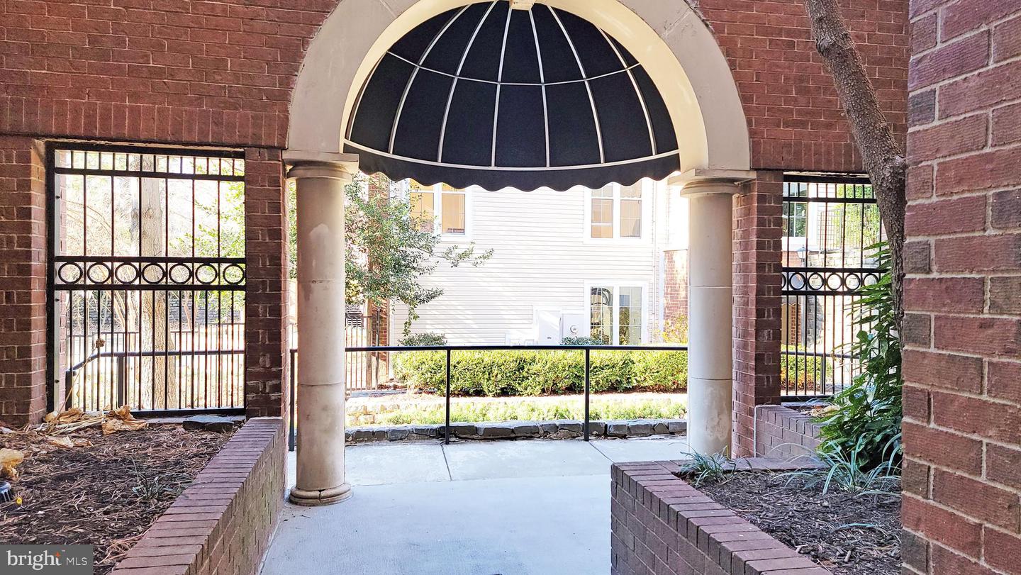 1504 LINCOLN WAY #118, MCLEAN, Virginia 22102, 2 Bedrooms Bedrooms, ,2 BathroomsBathrooms,Residential,For sale,1504 LINCOLN WAY #118,VAFX2248676 MLS # VAFX2248676