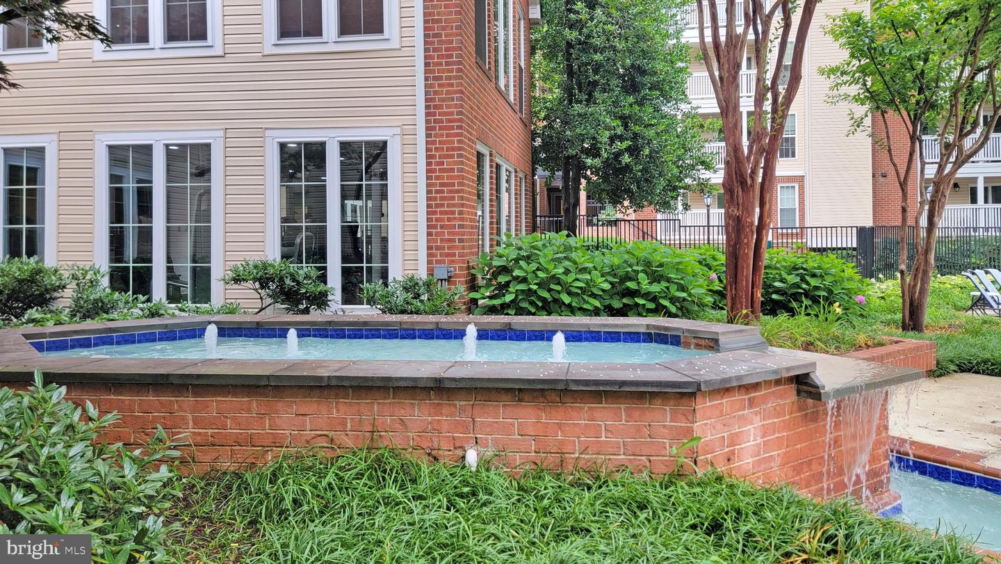 1504 LINCOLN WAY #118, MCLEAN, Virginia 22102, 2 Bedrooms Bedrooms, ,2 BathroomsBathrooms,Residential,For sale,1504 LINCOLN WAY #118,VAFX2248676 MLS # VAFX2248676