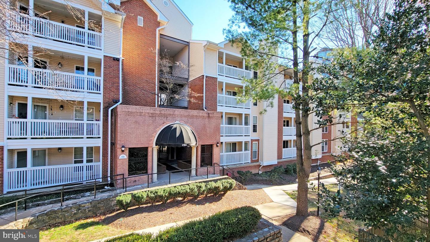 1504 LINCOLN WAY #118, MCLEAN, Virginia 22102, 2 Bedrooms Bedrooms, ,2 BathroomsBathrooms,Residential,For sale,1504 LINCOLN WAY #118,VAFX2248676 MLS # VAFX2248676