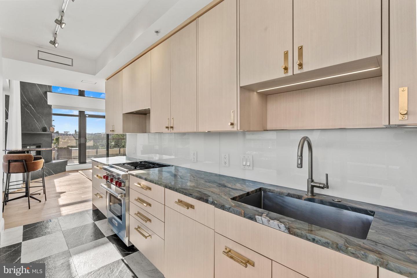 1401 Q ST NW #605, WASHINGTON, District Of Columbia 20009, 2 Bedrooms Bedrooms, ,2 BathroomsBathrooms,Residential,For sale,1401 Q ST NW #605,DCDC2206356 MLS # DCDC2206356